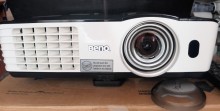 �������� BenQ MX613ST ��������������� 1024x768 5000:1 �D�I 3D